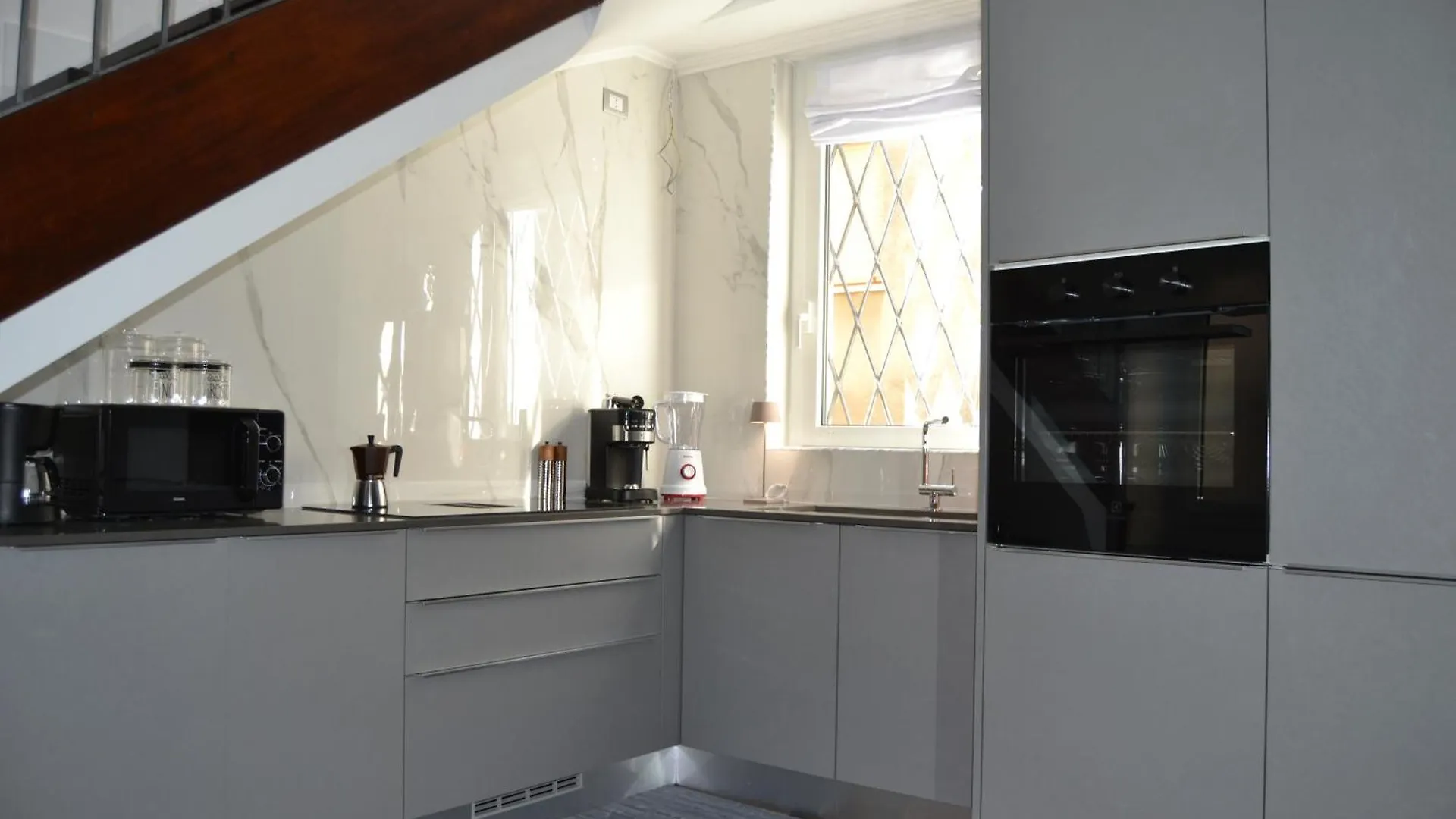 Jimbo'S House - Comfort, Stile Ed Eleganza! Dongo