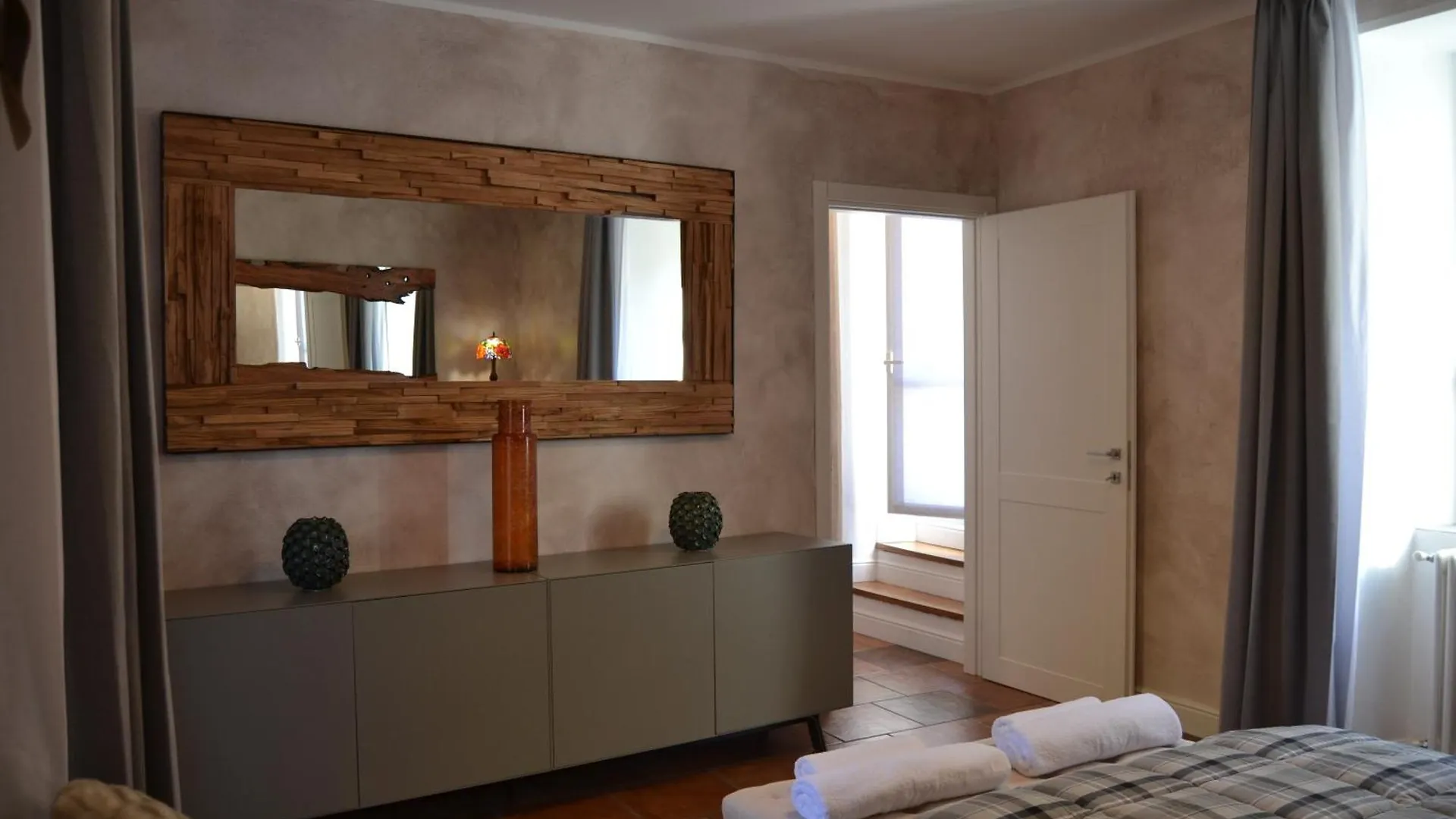 Jimbo'S House - Comfort, Stile Ed Eleganza! Dongo Italien
