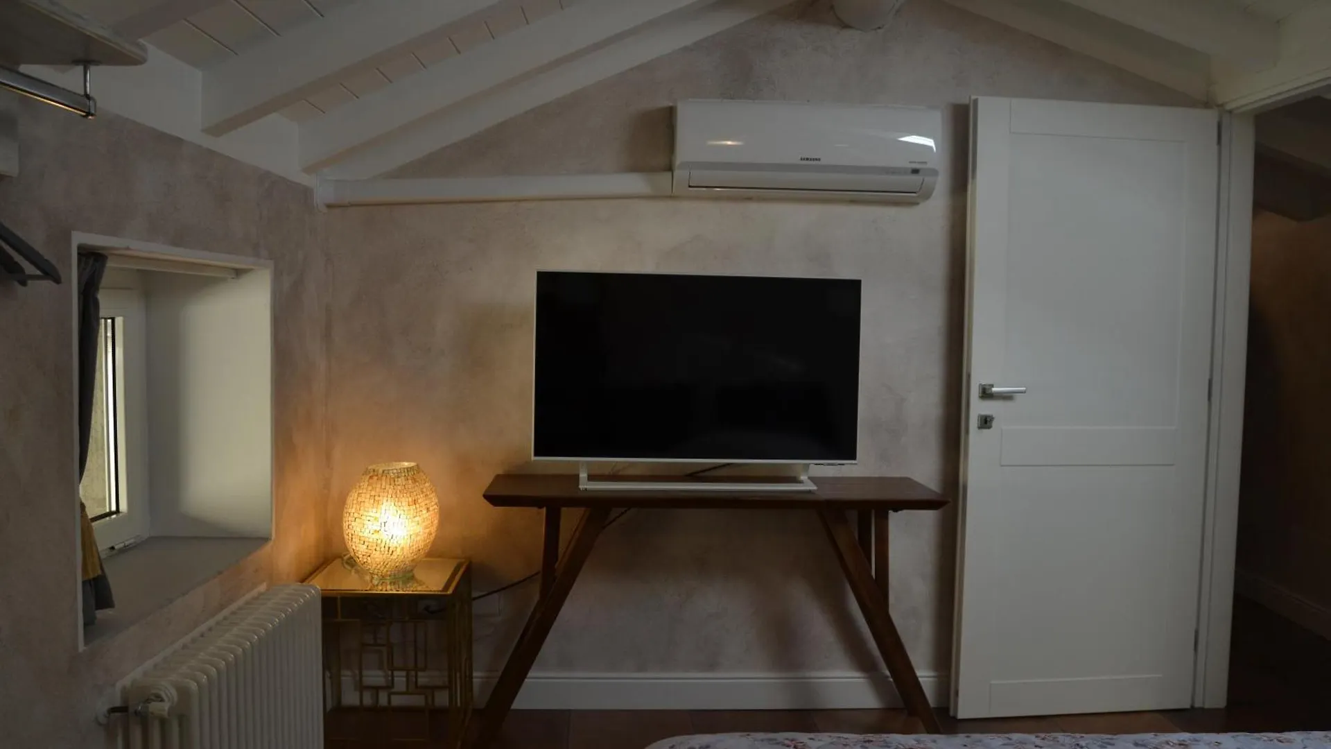 Jimbo'S House - Comfort, Stile Ed Eleganza! Dongo Ιταλία